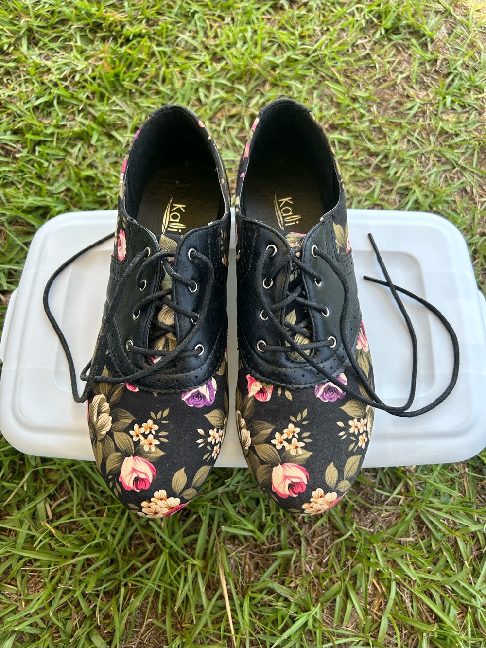 Kali Black Floral Lace-Up Oxford Overlay with Canvas Floral Print Shoes ~ Size 9